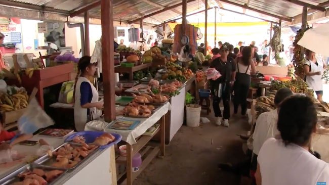  Mercado de problemas en Moyobamba